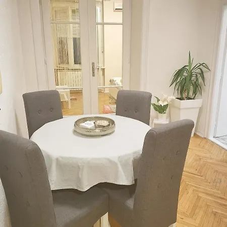 Elegant Stay-boutique Experience *